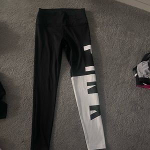 VS pink leggings size M
